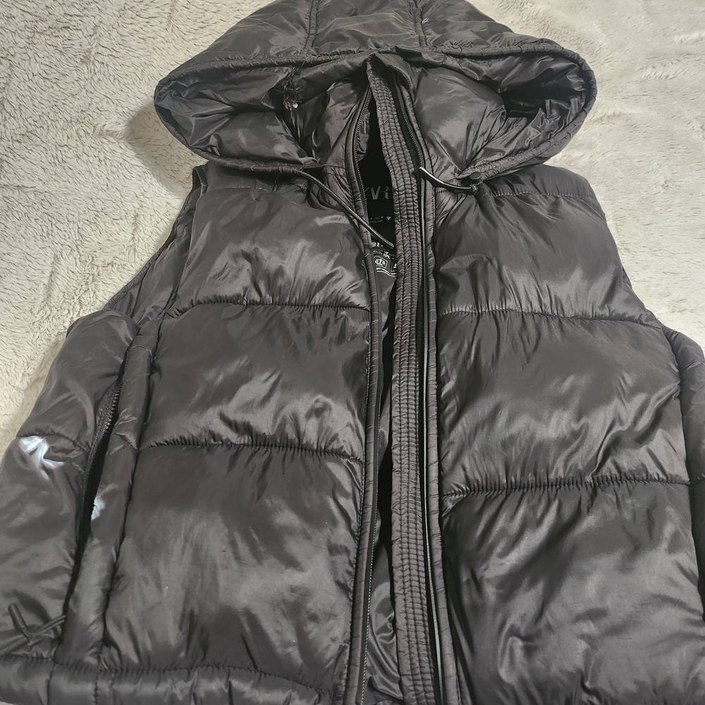 Zara Black Vest with TRF Heat PWR - Picture 2 of 4